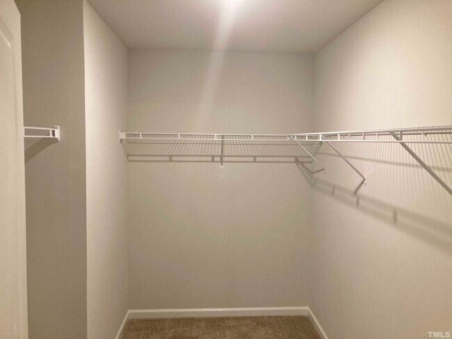 Building Photo - 168 Maple Tree Ln