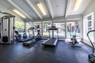 Interior Photo - Venetian Apartamentos Houston