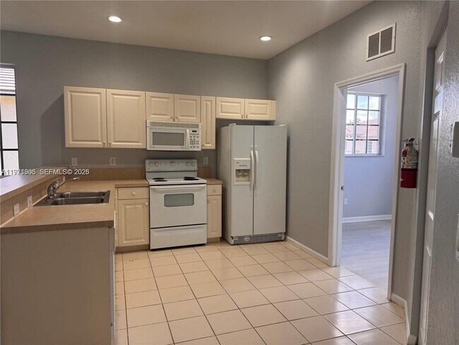 Foto del edificio - 1969 Freeport Dr