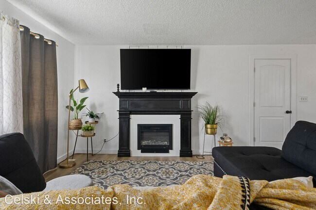 Building Photo - 3 br, 1 bath House - 1122 Horne Rd