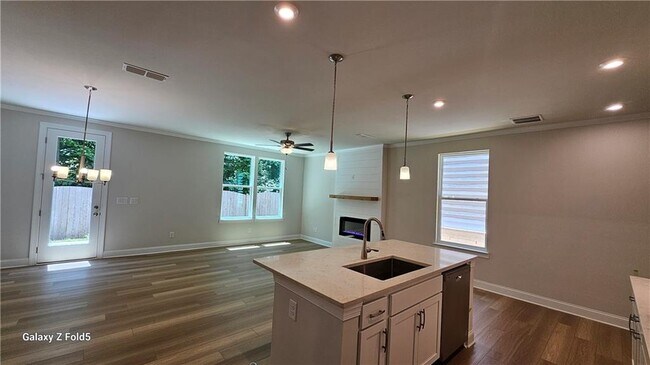 Building Photo - 707 Stickley Oak Way