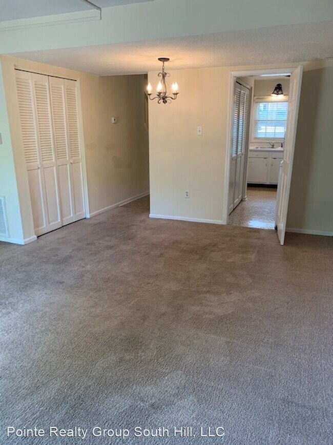Building Photo - 2 br, 1.5 bath House - 507 Cambridge Court