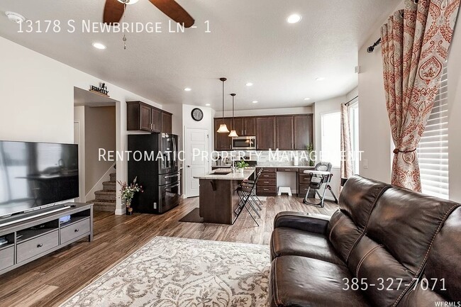 Building Photo - 13178 Newbridge Ln