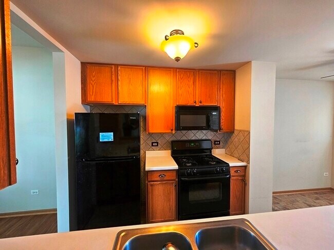 Foto del edificio - 2944 White Thorn Cir