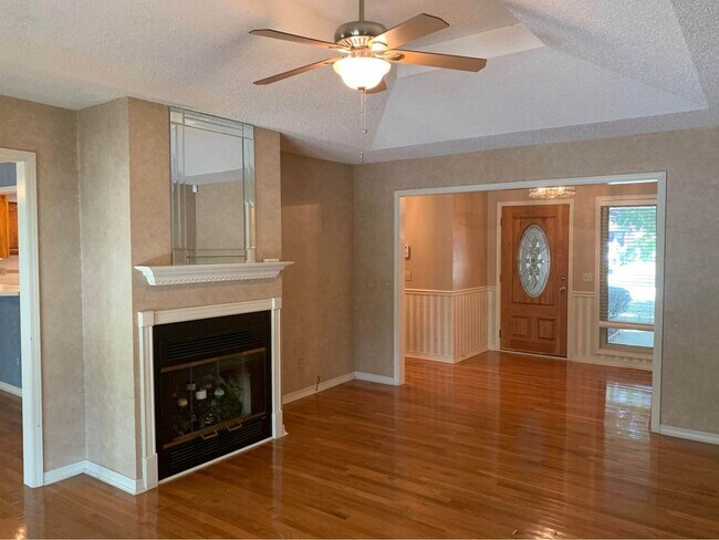 Foto del edificio - 4035 S Parkcrest Ave