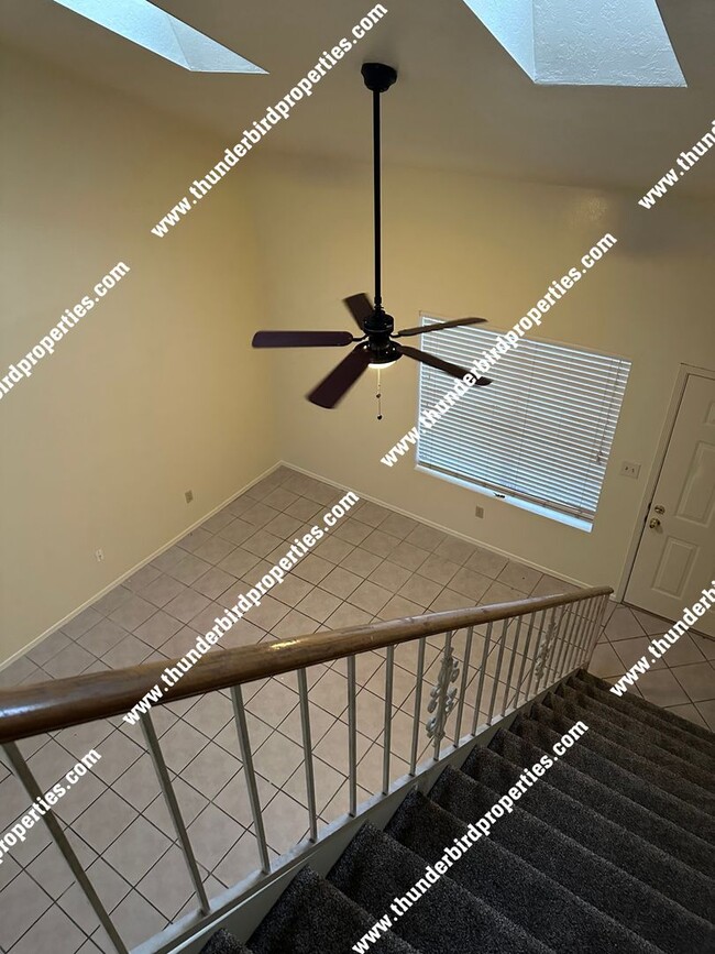 Building Photo - Great NW home