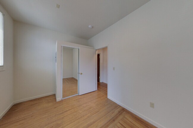Foto del edificio - 2030 Dwight Way
