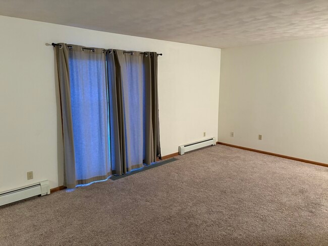 Building Photo - 1917 Hartle Ave