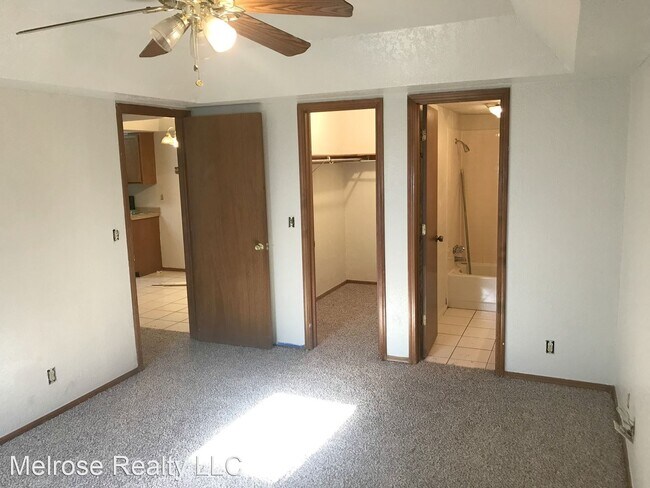 Foto del edificio - 11405 Springhollow Rd