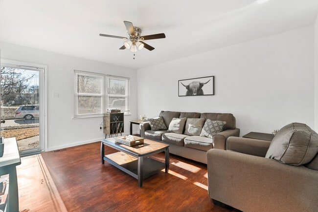 Building Photo - 2104 Foggy Bottom Dr