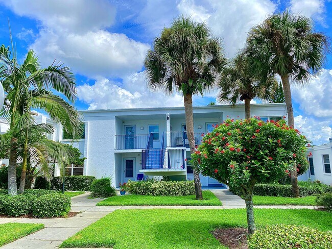 Foto del edificio - 729 Capri Isles Blvd