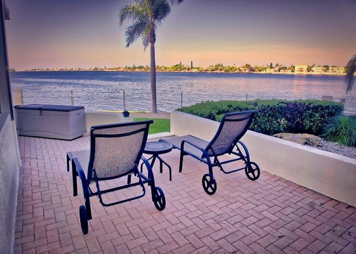 Primary Photo - 6105 Bahia Del Mar Cir