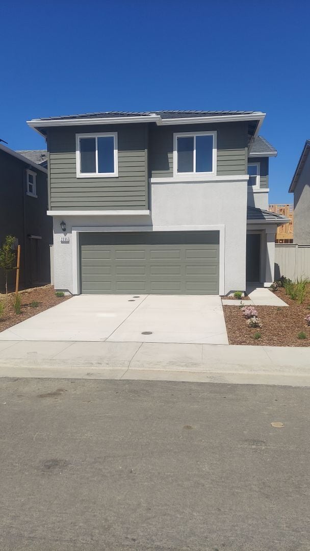 Building Photo - 2096 Shady Tree Cir