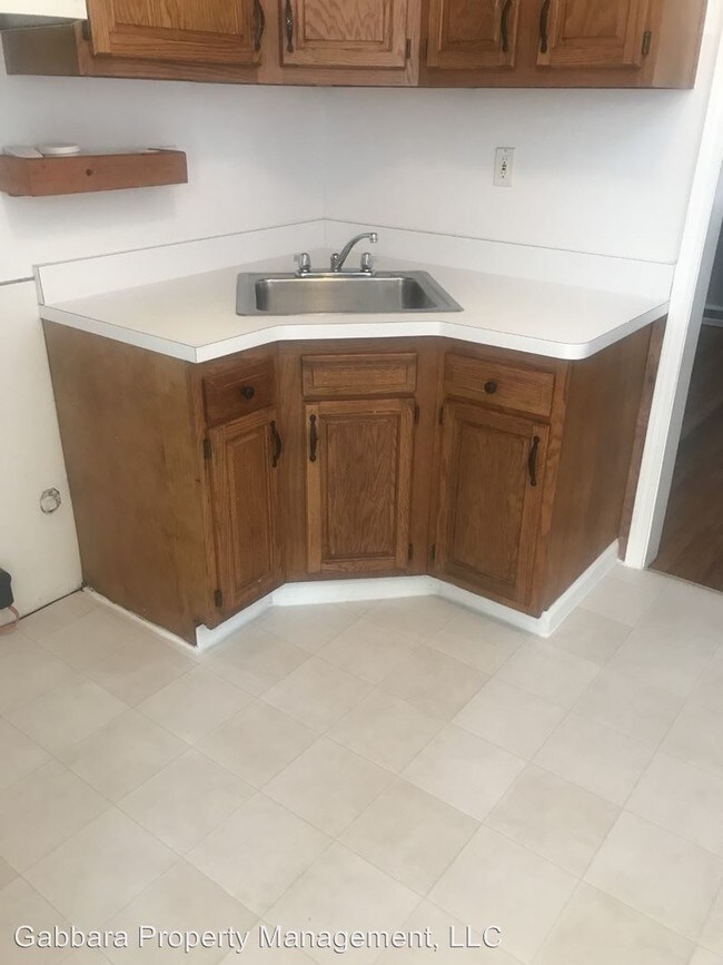 Foto del edificio - 3 br, 1 bath House - 21586 East 8 Mile Road