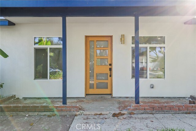 Building Photo - 2850 Channel Dr