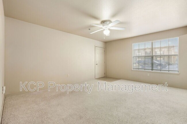 Building Photo - 6400 Massard Rd