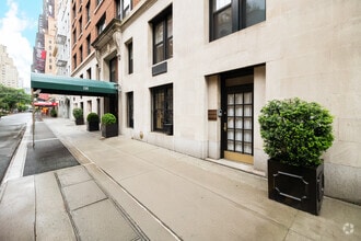Building Photo - 116 E 63rd St