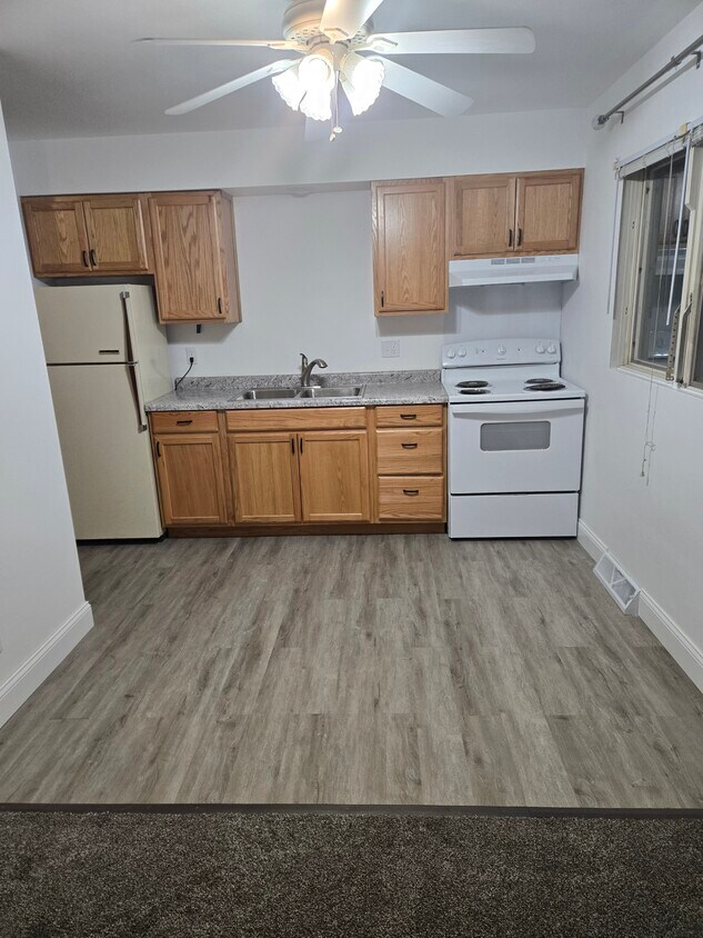 Foto del edificio - 407 11th Ave W