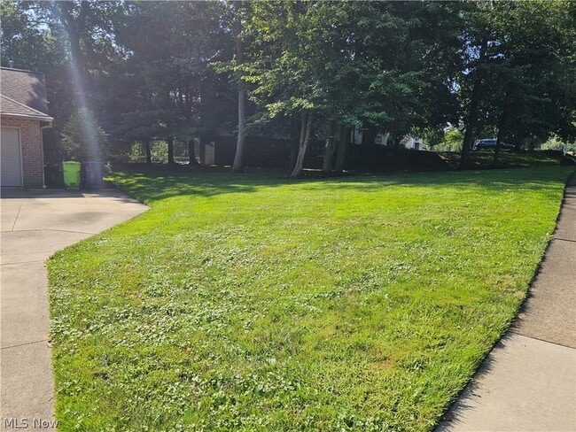 Building Photo - 470 Pheasant Run Rd
