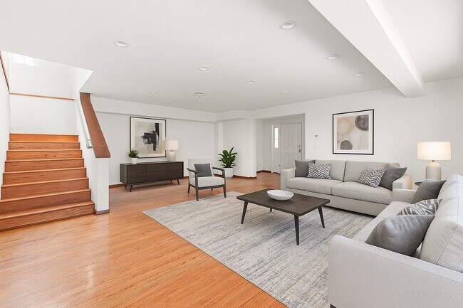 Foto del edificio - 3962 Oakfield Dr