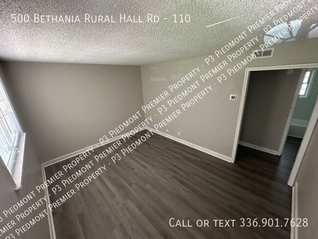 Foto del edificio - 500 Bethania-Rural Hall Rd
