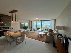 Building Photo - 400 Sunny Isles Blvd