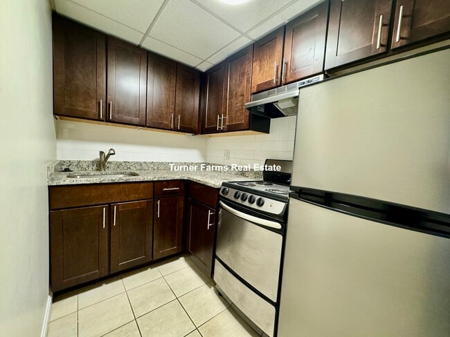 Building Photo - 67 Boylston St