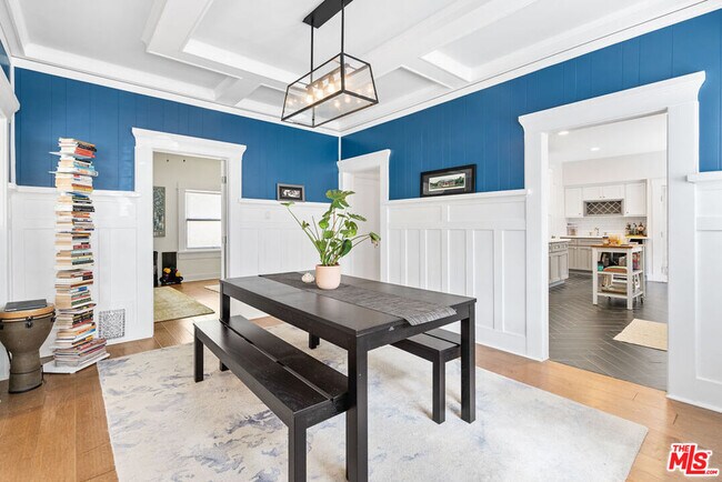 Foto del edificio - 2253 W 30th St