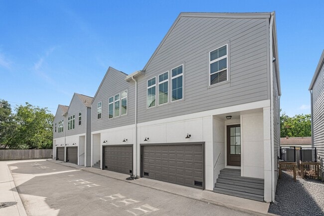 Building Photo - 6033 Cypress St