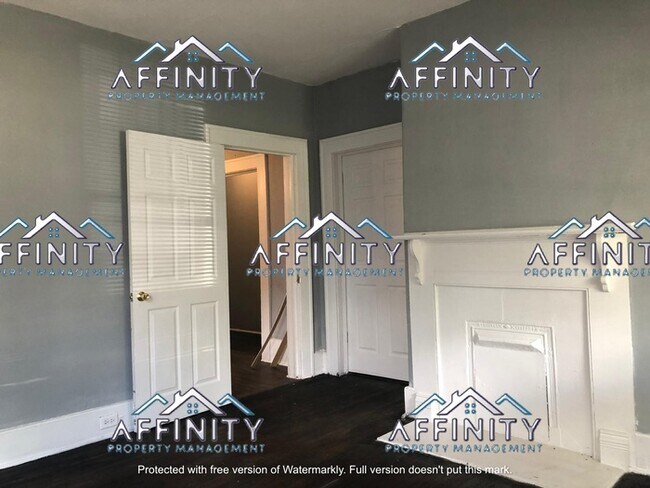 Foto del edificio - 3x1 Home 580 Villa Crest Ave Macon, Ga