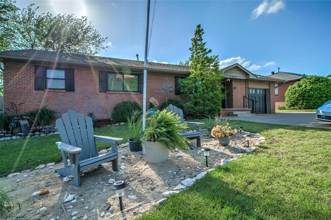 Building Photo - 1409 S Blvd