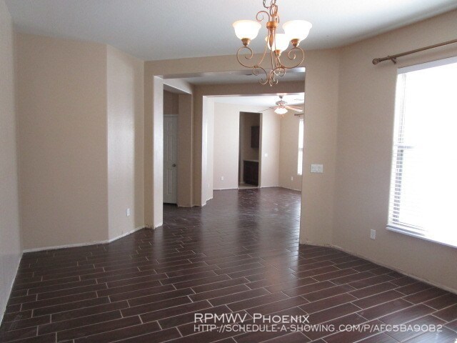 Building Photo - 25777 N Sandstone Way