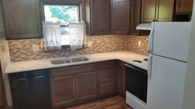 Newer Kitchen - 242 34th Street Dr SE