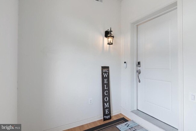 Building Photo - 9288 Kos Ln