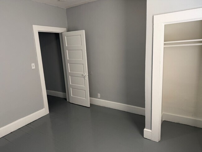 Building Photo - OceanView,E.2137