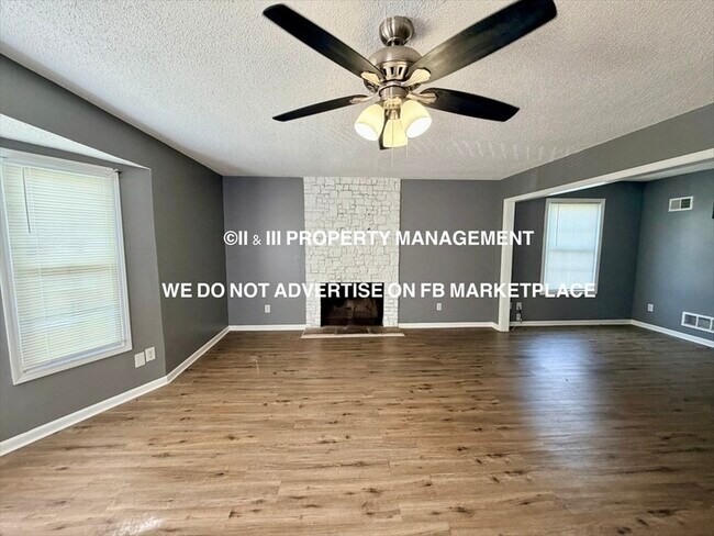 Foto del edificio - 14011 Dunbar Ct