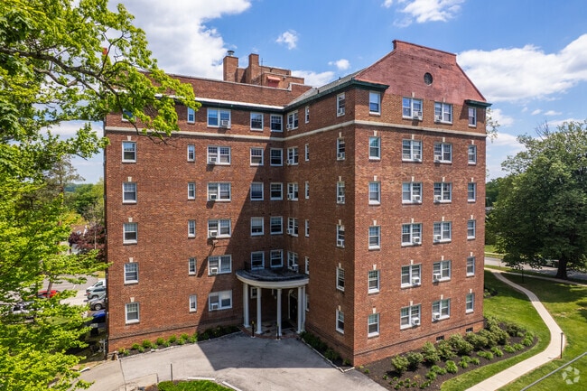 Building Photo - Mermont Plaza Apartments