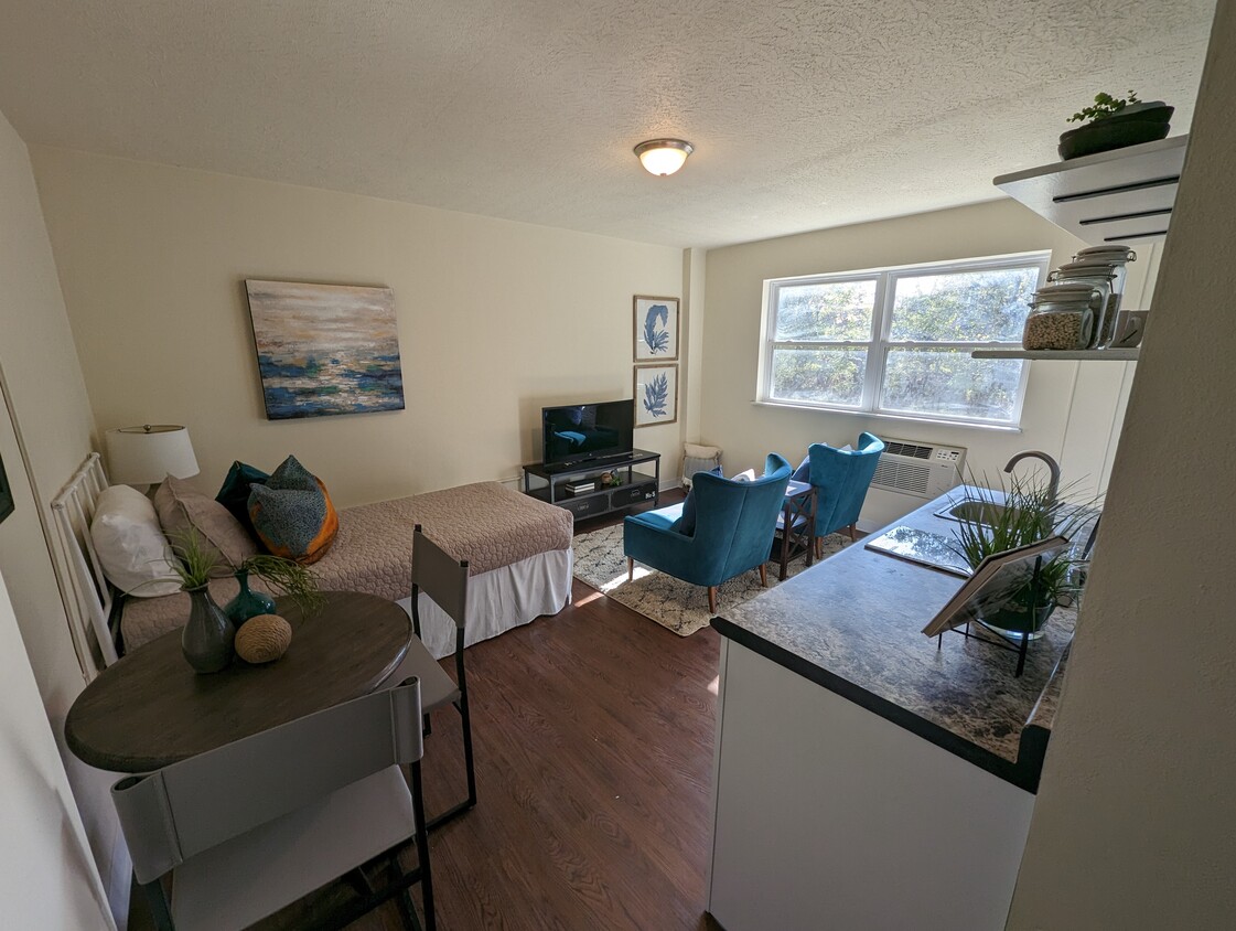 Foto principal - 7745 Reading Rd