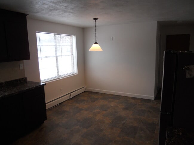 Building Photo - 91 Shadow Ln