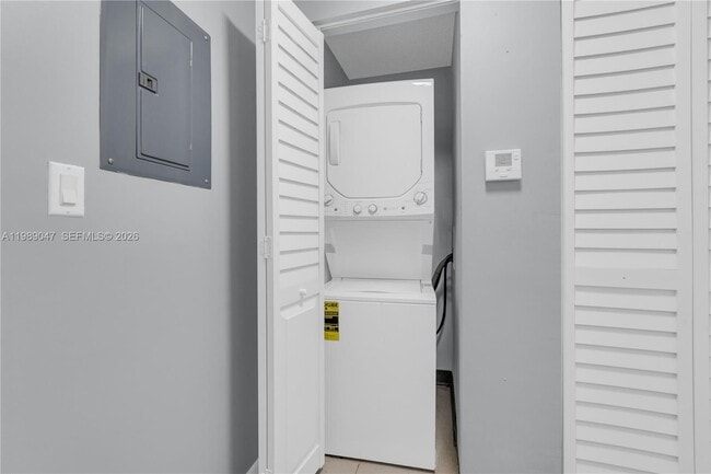 Foto del edificio - 185 SE 14th Ter