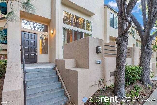 Building Photo - 3 br, 2.5 bath Townhome - 440 Galleria Dri...