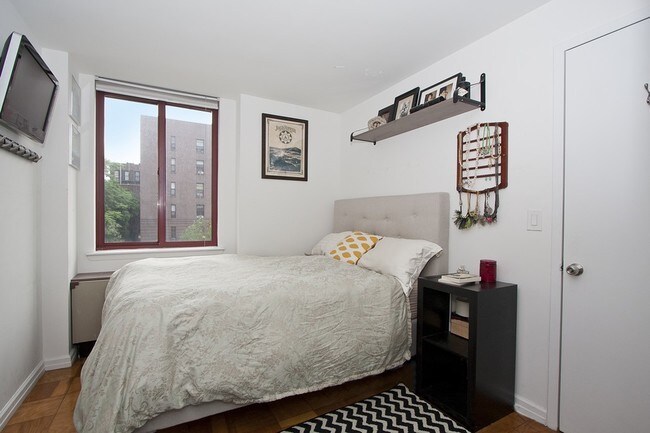 Primary Photo - 430 W 37th St