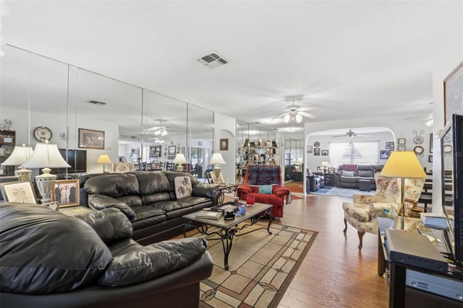 Foto del edificio - 8164 Pagoda Dr