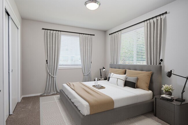 Foto del edificio - BRAND NEW 2 Bed 1 Bath Available Today! HU...