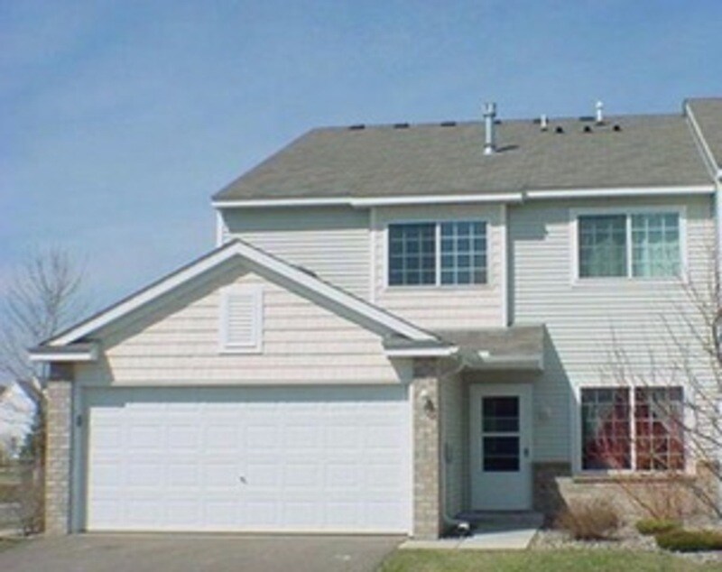 15868 Fleet Trl, Apple Valley, MN 55124 Townhome Rentals in Apple