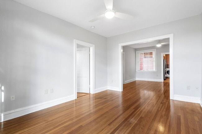 Building Photo - ADORABLE CONDO ON ARTHUR ASHE BOULEVARD