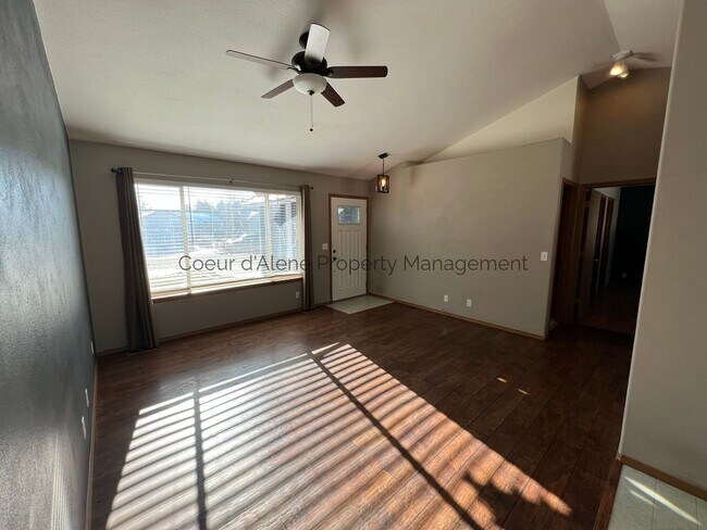 Building Photo - 2 bedroom house in CDA