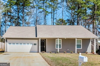 Building Photo - 2600 Trotters Walk Trail