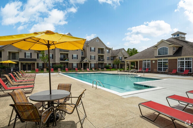 Building Photo - Stratford Place at Brownstown