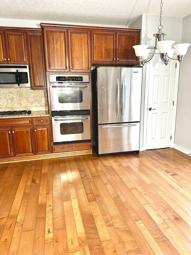 Foto del edificio - 8080 Griswold Dr